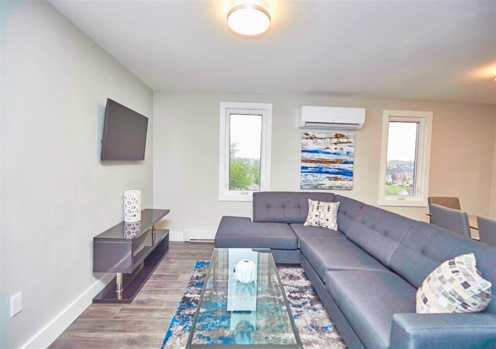 Luxury Boutique 2 Bedroom Condo - 1B 나이아가라 폭포 외부 사진
