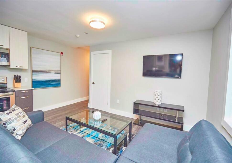 Luxury Boutique 2 Bedroom Condo - 1B 나이아가라 폭포 외부 사진